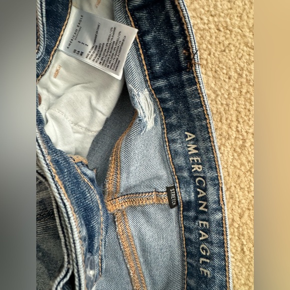 American Eagle Stretch Denim Shorts Size 2 - Picture 2 of 2